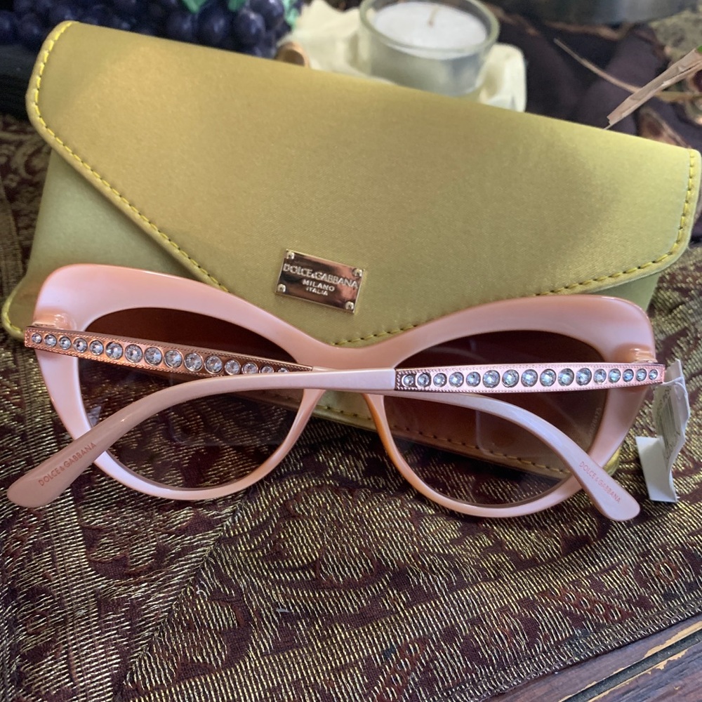 Authentic DOLCE & GABBANA 52mm Cat crystals Acetate sunglasses - Picture 2 of 12